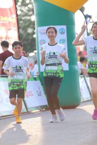 BIB: 
                            <button type="button" onclick="openModal(3647682)" class="btn btn-primary btn-sm float-right btn-popup" data-toggle="modal" data-target=".modal-high-quality">
                        <i class="fas fa-shopping-cart"></i> Add to Cart
                    </button>
                                            <button type="button" onclick="isThisMe(3647682, true)" class="btn btn-success btn-sm float-right btn-popup btn-isme hidden" data-toggle="tooltip" data-placement="bottom" title="นี่คือรูปของคุณใช่ไหม คลิกที่นี่เพื่อเอาเข้าอัลบั้ม">
                        <i class="fas fa-plus"></i> Add to album
                    </button>
                    <button type="button" onclick="isThisMe(3647682, false)" class="btn btn-warning btn-sm float-right btn-popup btn-isnotme hidden">
                        <i class="fas fa-ban"></i> Remove from album
                    </button>